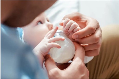 喂養寶寶時需要注意的幾個方面