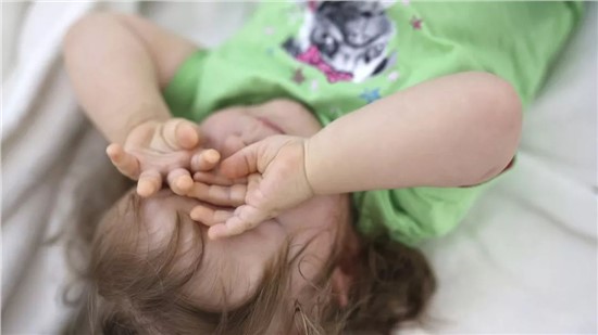 寶寶長眼屎就是“上火”嗎？