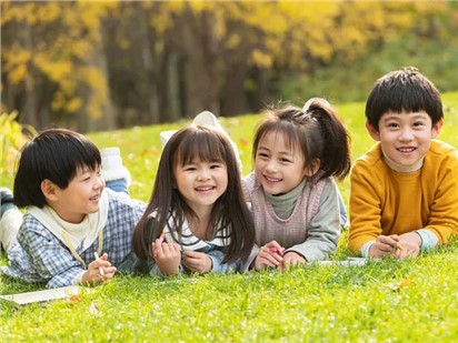 家有“小靦腆”娃？這4招幫TA變勇敢！